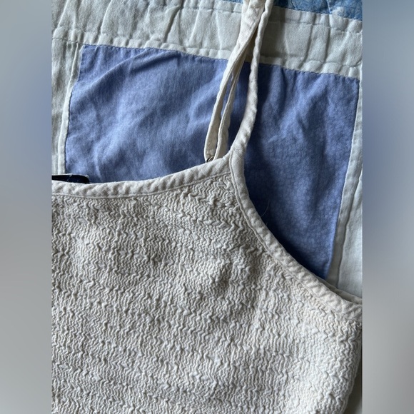 Brandy Melville Womens Cream Cropped Smocked Tank Top Ruched Ruffle Bow Small - Picture 4 of 9